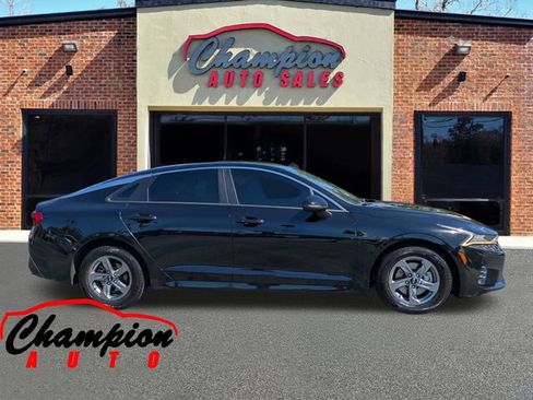 Used 2021 Kia K5 LXS FWD image 3