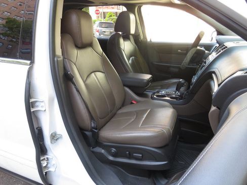 Used 2016 GMC Acadia SLT w/ Premium Edition image 10