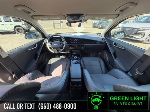 Used 2024 Kia Niro Wind FWD image 21