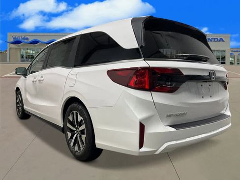 New 2026 Honda Odyssey EX-L image 3