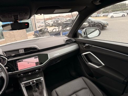 Used 2023 Audi Q3 2.0T Premium Plus image 25