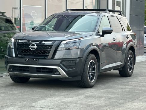 Used 2024 Nissan Pathfinder Rock Creek AWD/4WD image 7