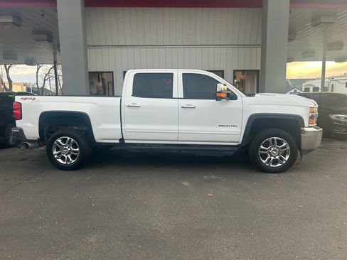 Used 2017 Chevrolet Silverado 2500 LT image 27