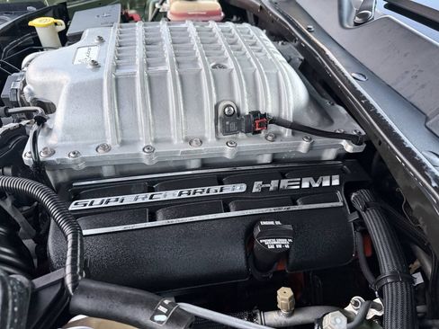 Used 2019 Dodge Challenger SRT Hellcat w/ Widebody Package RWD image 35