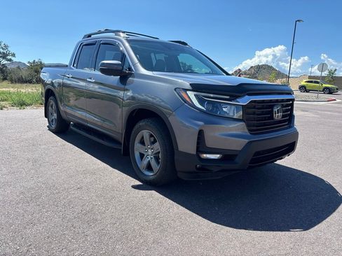 Used 2023 Honda Ridgeline RTL-E image 3