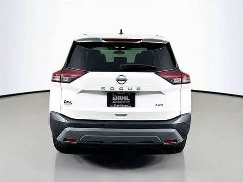 Used 2023 Nissan Rogue S AWD/4WD image 12