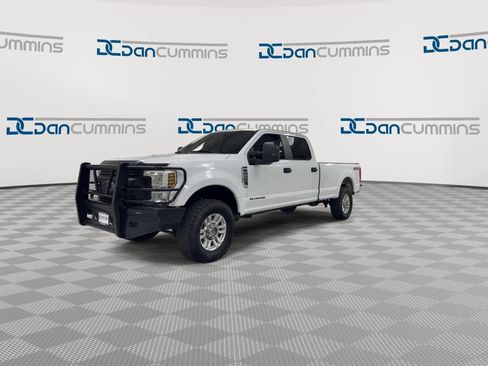 Used 2018 Ford F250 XL w/ Power Equipment Group AWD/4WD image 4