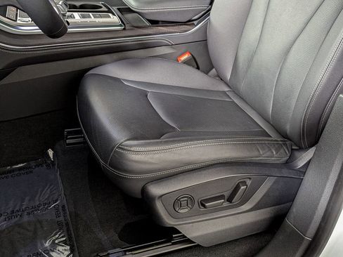 Used 2023 Audi Q8 Premium Plus w/ Premium Plus Package image 21