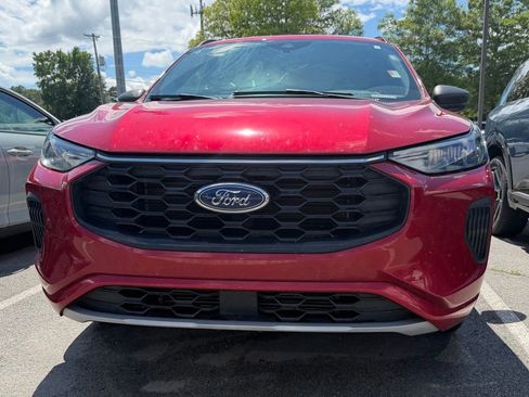Used 2024 Ford Escape ST-Line w/ Tech Pack #1 FWD image 11