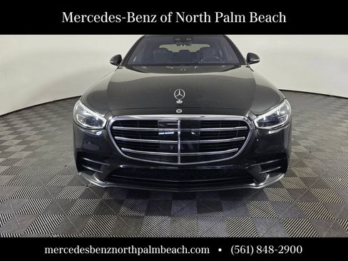 Certified 2022 Mercedes-Benz S 500 4MATIC image 2