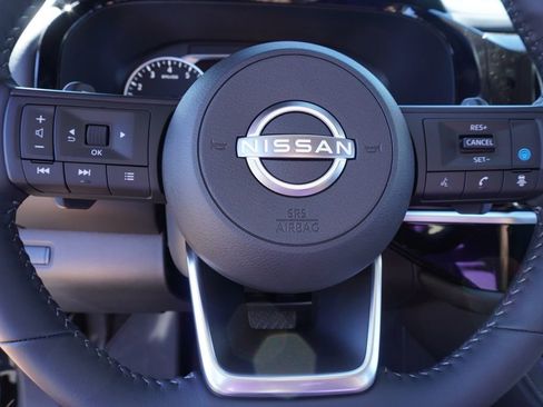 New 2025 Nissan Pathfinder SV image 18