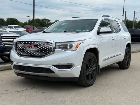 Used 2019 GMC Acadia Denali w/ Technology Package AWD/4WD image 2