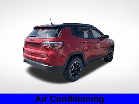 Used 2019 Jeep Compass Trailhawk AWD/4WD image 4