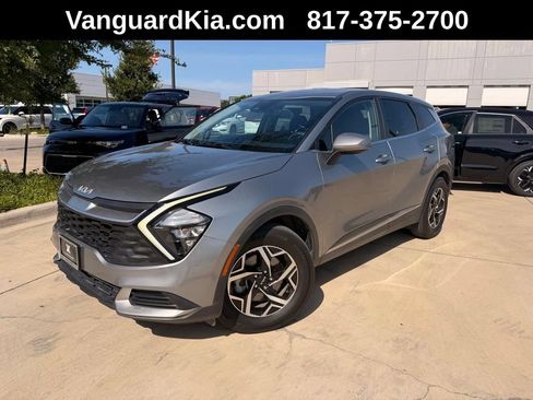 Used 2023 Kia Sportage LX FWD image 1