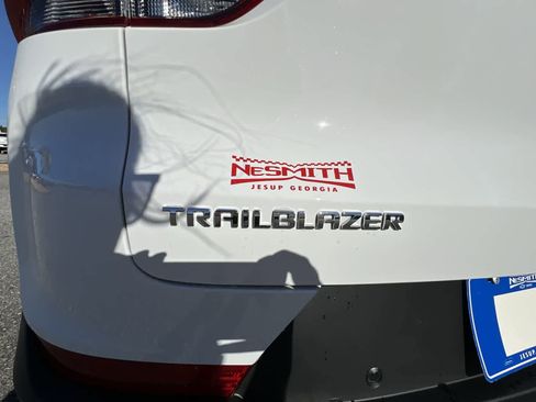 Used 2024 Chevrolet TrailBlazer LS w/ LS Convenience Package image 28