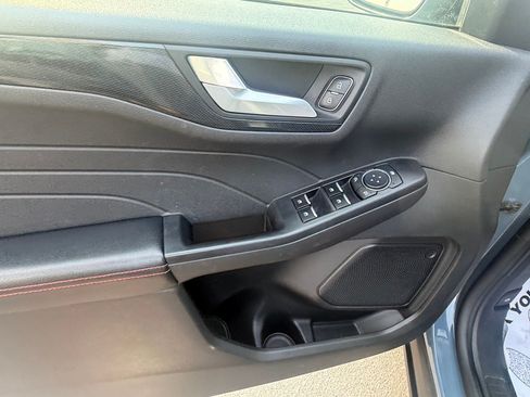 Used 2025 Ford Escape ST-Line AWD/4WD image 18