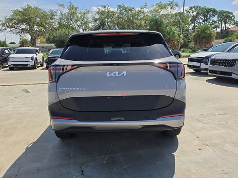 New 2027 Kia Sportage S AWD/4WD image 7