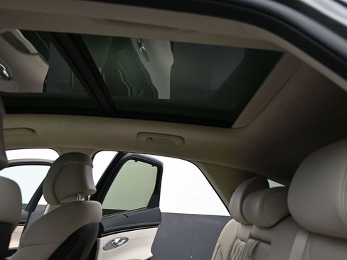 Used 2025 Genesis GV70 3.5T Sport w/ Sport Prestige Package image 15