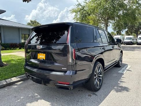 Used 2022 Cadillac Escalade Sport Platinum AWD/4WD image 7