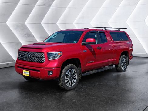 Used 2018 Toyota Tundra SR5 w/ TRD Sport Package image 2
