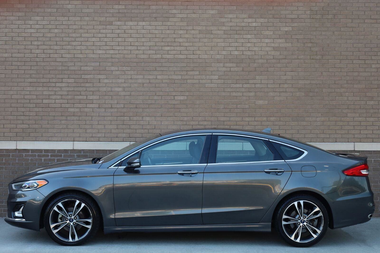 Used 2020 Ford Fusion Titanium FWD image 5
