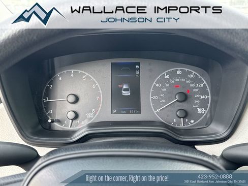 Used 2025 Toyota Corolla LE FWD image 30