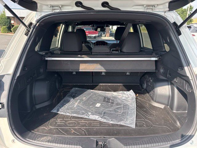 Used 2025 Subaru Forester Premium w/ Convenience Package #1 AWD/4WD image 19