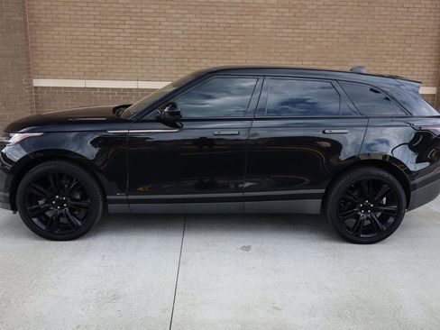 Used 2019 Land Rover Range Rover Velar R-Dynamic SE image 3