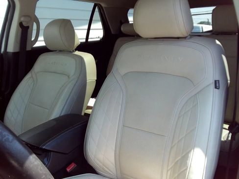 Used 2016 Ford Explorer Platinum AWD/4WD image 13