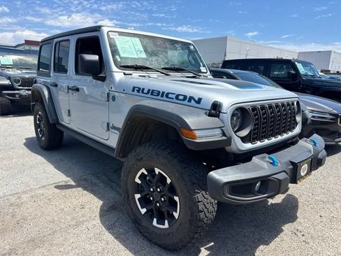 Used 2024 Jeep Wrangler Unlimited Rubicon 4xe AWD/4WD image 3