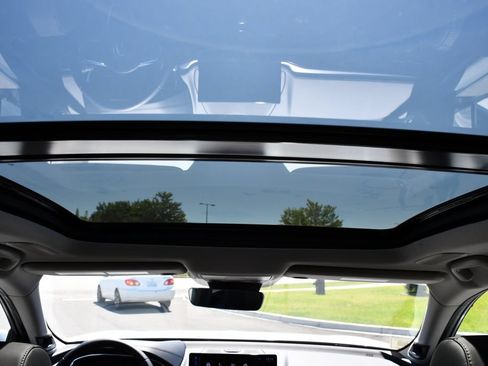 Certified 2026 Acura MDX FWD w/ Technology Package image 33