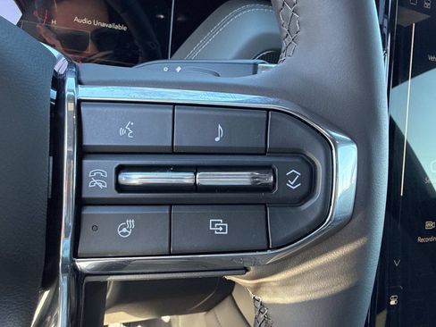 New 2026 GMC Yukon Elevation image 18