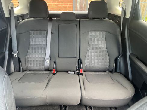 Used 2025 Kia Sportage LX FWD image 37