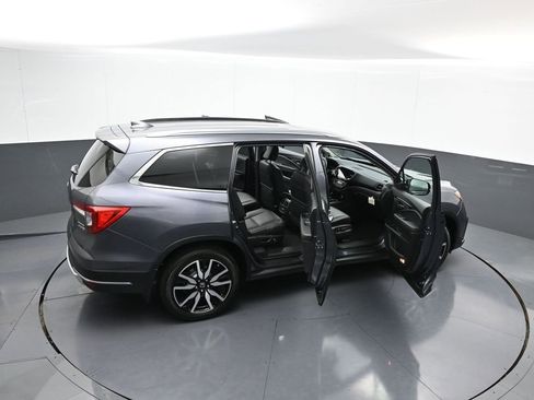 Certified 2022 Honda Pilot Touring image 48