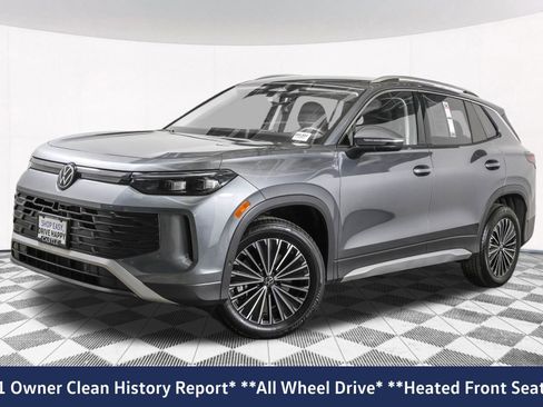 Used 2025 Volkswagen Tiguan S w/ 18" Wheel Package image 2