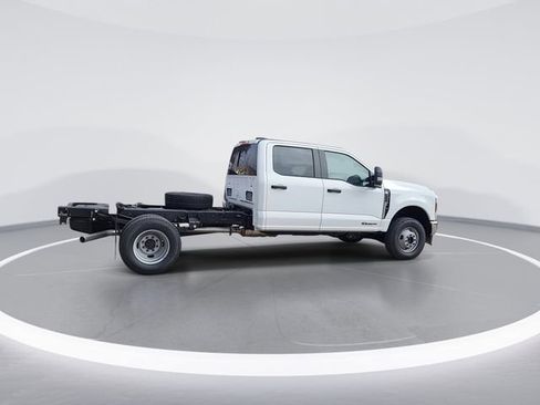 New 2026 Ford F350 XL w/ XL Chrome Package image 8
