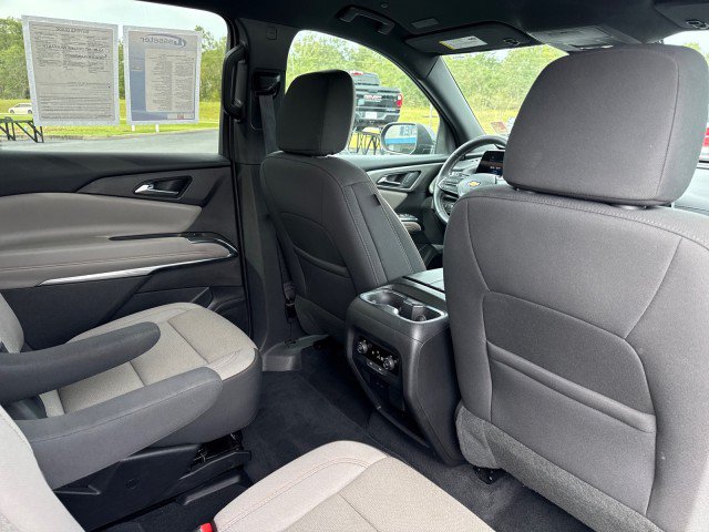 Used 2026 Chevrolet Traverse LT w/ Driver Confidence Package FWD image 14