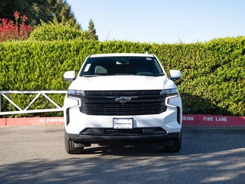 Used 2023 Chevrolet Suburban RST w/ Luxury Package image 2