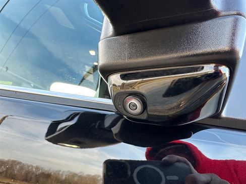 Used 2021 Ford F350 Platinum w/ FX4 Off-Road Package image 33