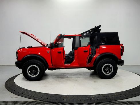 Used 2023 Ford Bronco 4-Door w/ Sasquatch Package image 12