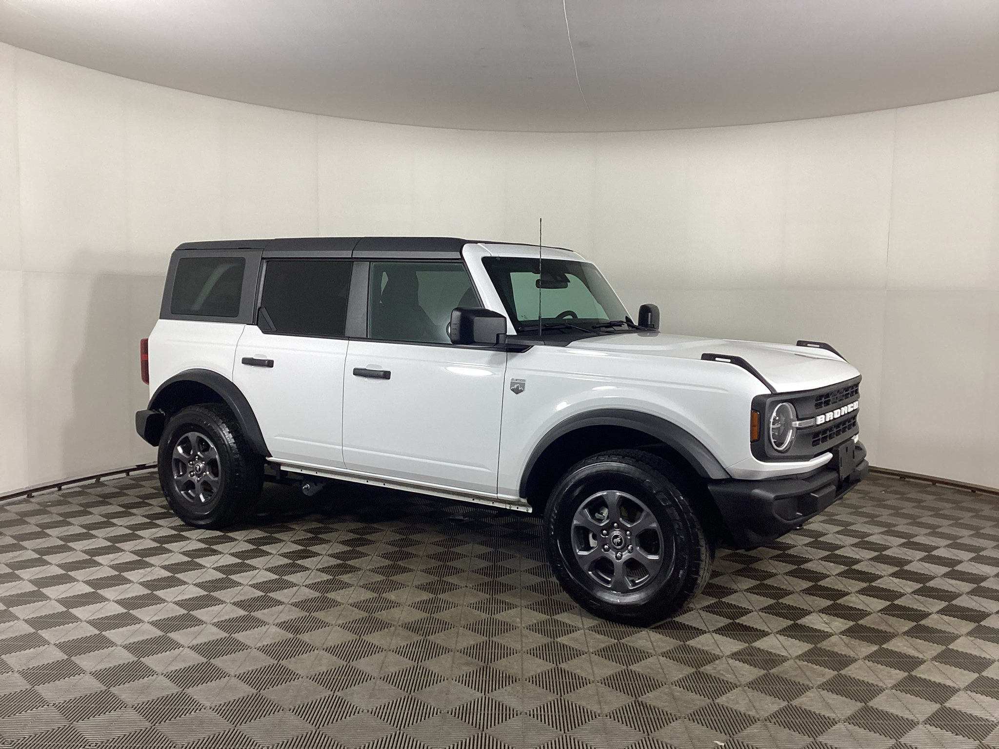 Used 2025 Ford Bronco Big Bend AWD/4WD image 1