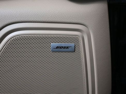 Used 2022 Porsche Macan Base image 21