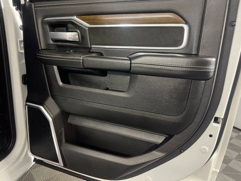 Used 2024 RAM 2500 Laramie image 29