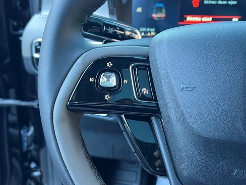 New 2026 Lincoln Corsair Premiere image 20