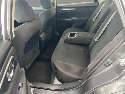 Used 2014 Nissan Altima 2.5 S w/ Sport Value Package FWD image 11