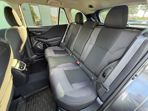 Used 2025 Subaru Outback Premium w/ Popular Package #1A AWD/4WD image 25