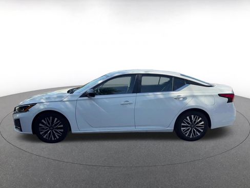 Used 2026 Nissan Altima 2.5 SV FWD image 8