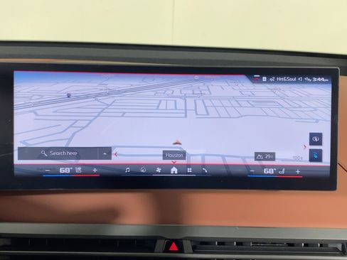 New 2026 BMW iX M70 image 25