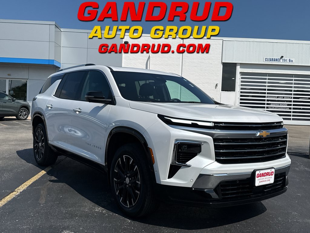 Certified 2024 Chevrolet Traverse RS AWD/4WD image 1