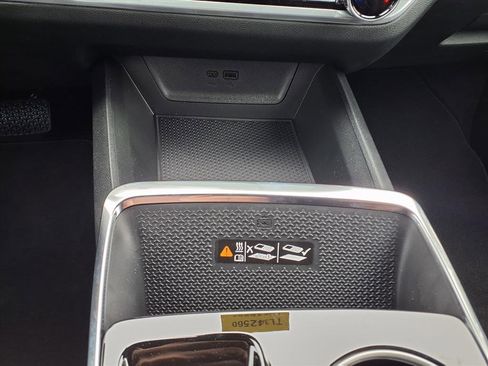 New 2026 Chevrolet Equinox LT w/ Convenience Package II image 17